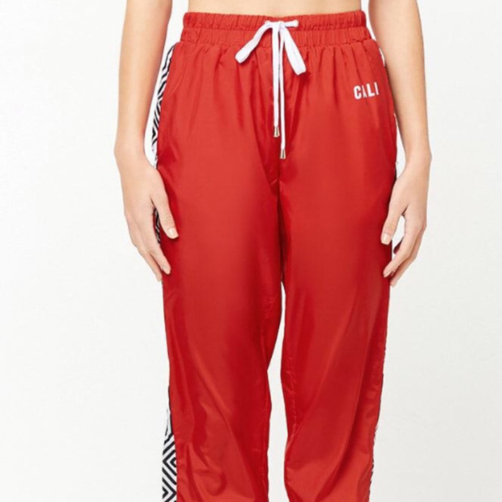 Windbreaker joggers with tube top